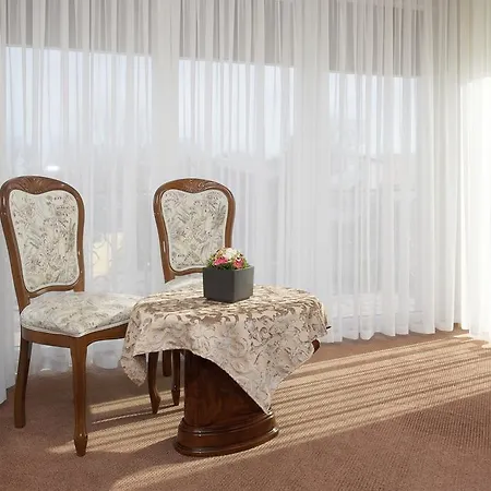 Senoji Bed & Breakfast